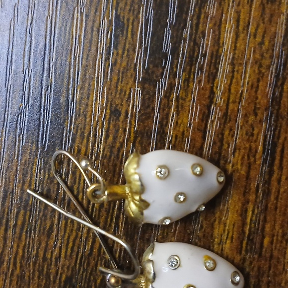 JUICY COUTURE Strawberries 🍓 and cream dangle earrings fashion - Picture 3 of 7